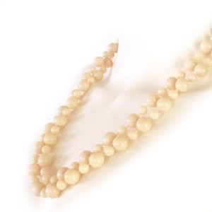 Vintage MIDCENTURY creamy beaded Bakelite style necklace, long beaded chain